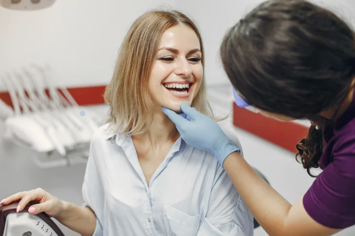 Zobu fluorizācijas procedūra: kā notiek un cik bieži veikt?