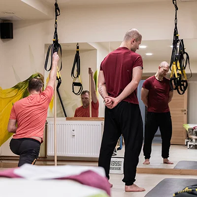 Vingrošana ar TRX sistēmu - attēls 3