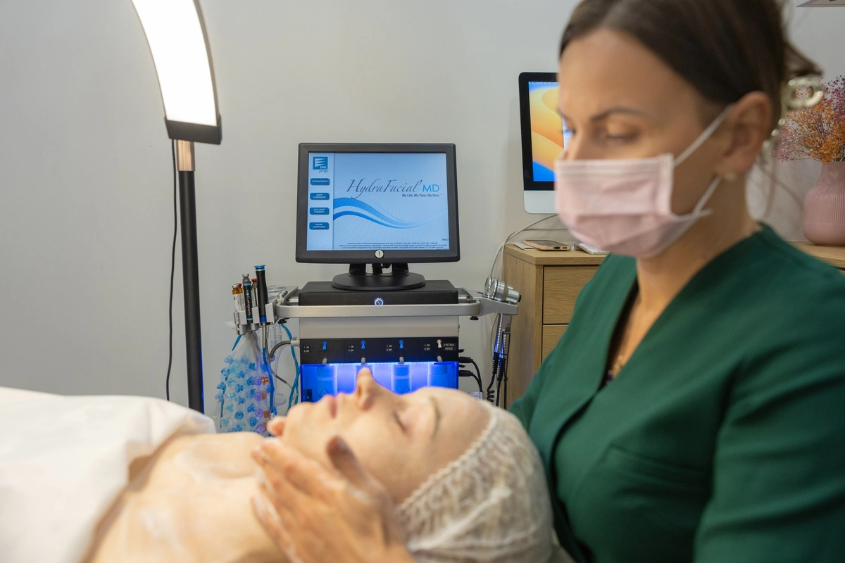 HydraFacial